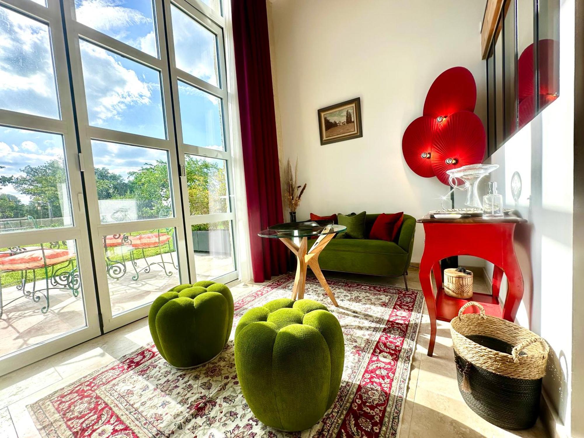 Chateau De Lafont Suites Saint-Vivien  Екстериор снимка