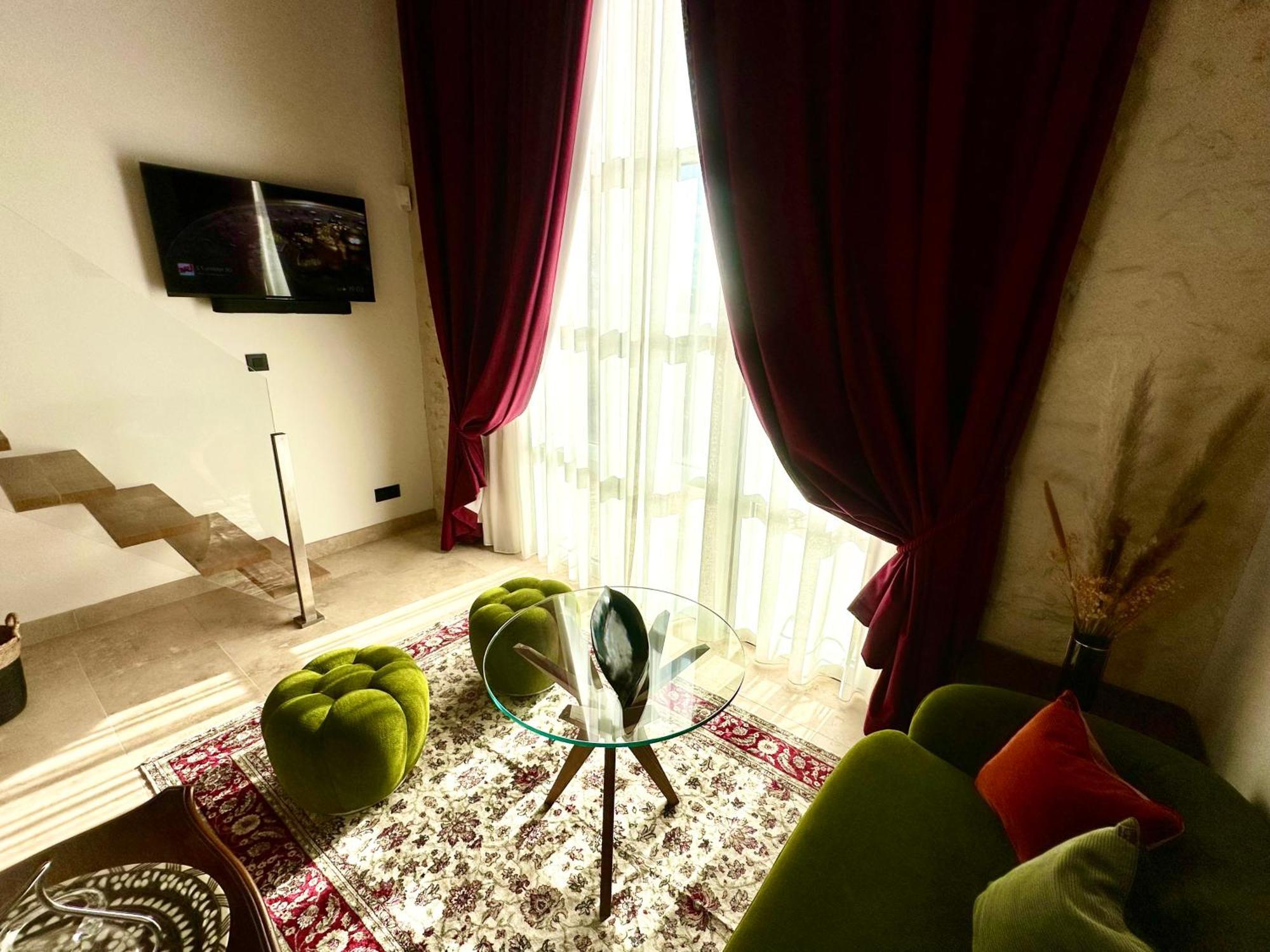 Chateau De Lafont Suites Saint-Vivien  Екстериор снимка