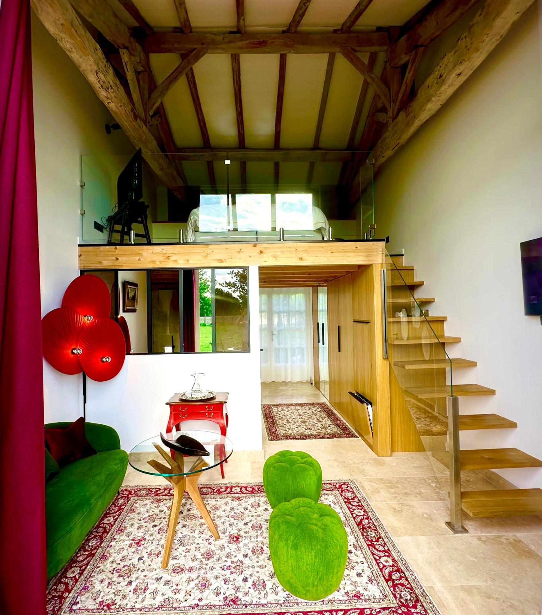Chateau De Lafont Suites Saint-Vivien  Екстериор снимка