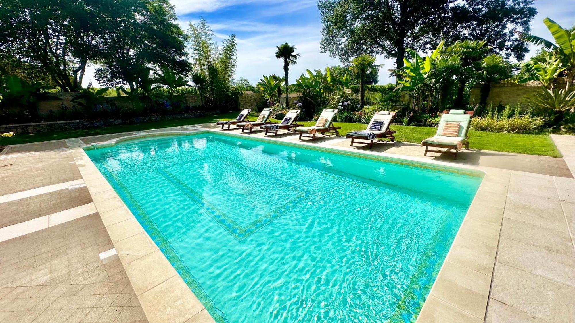 Chateau De Lafont Suites Saint-Vivien  Екстериор снимка