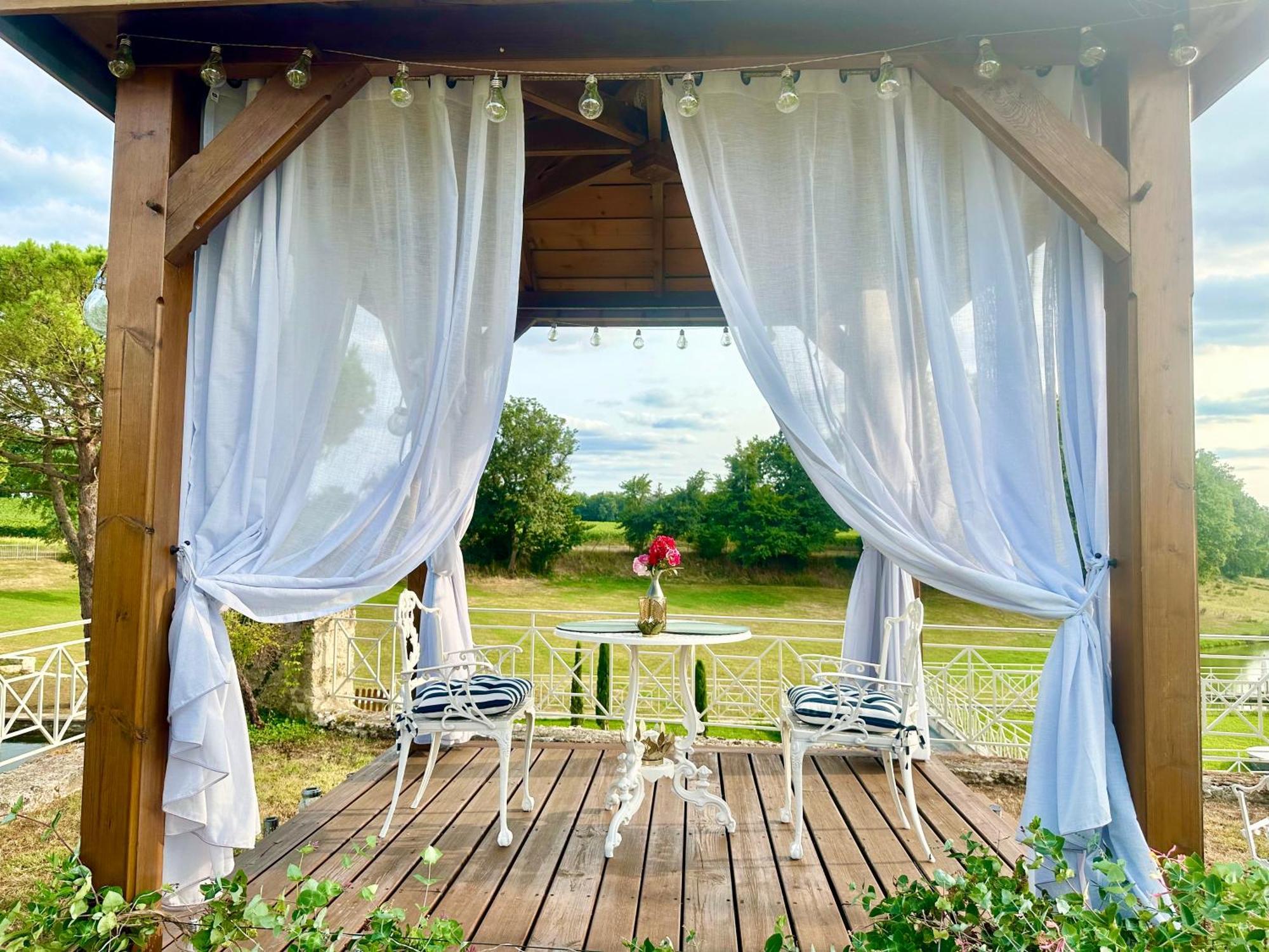 Chateau De Lafont Suites Saint-Vivien  Екстериор снимка
