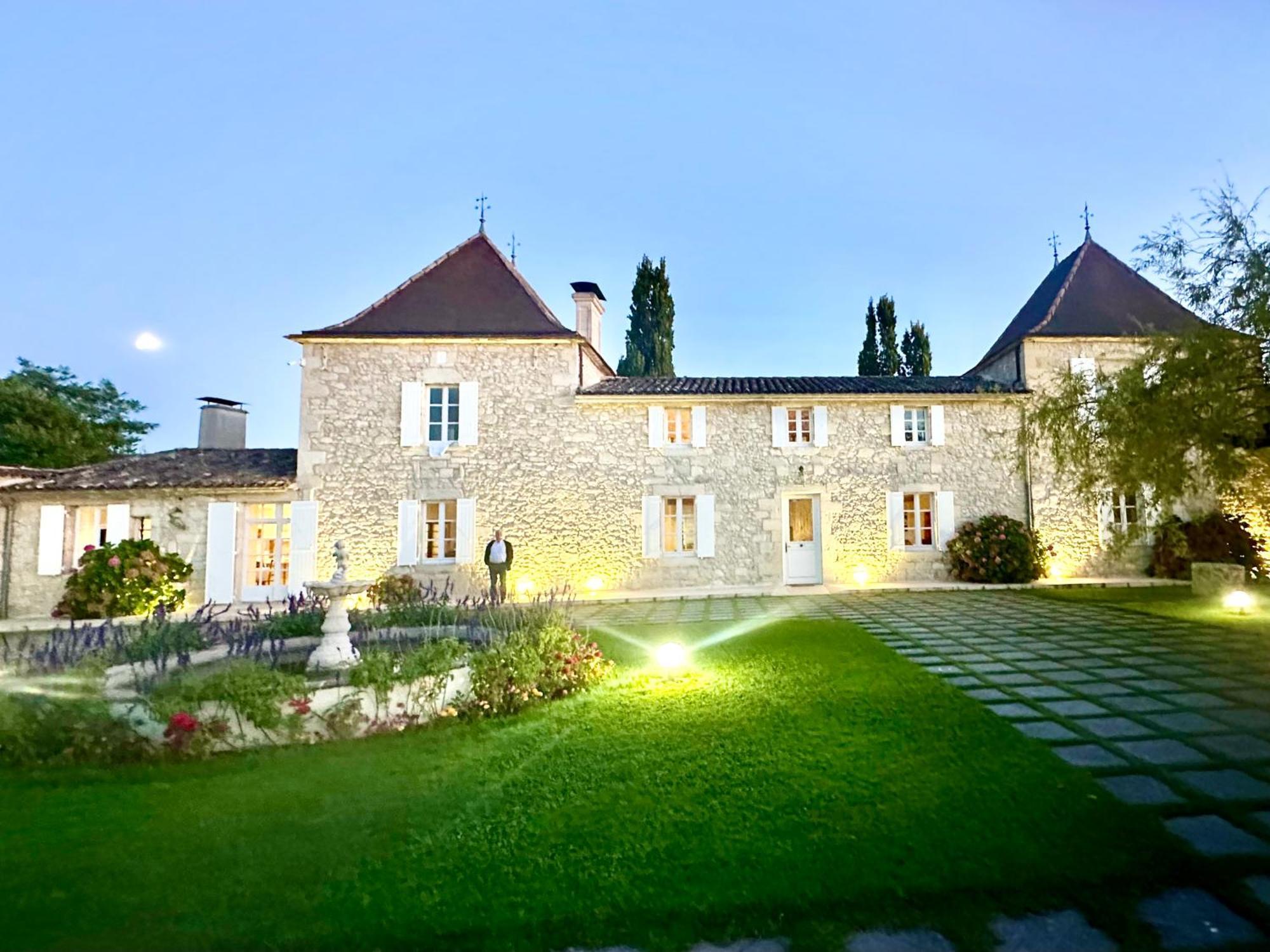 Chateau De Lafont Suites Saint-Vivien  Екстериор снимка